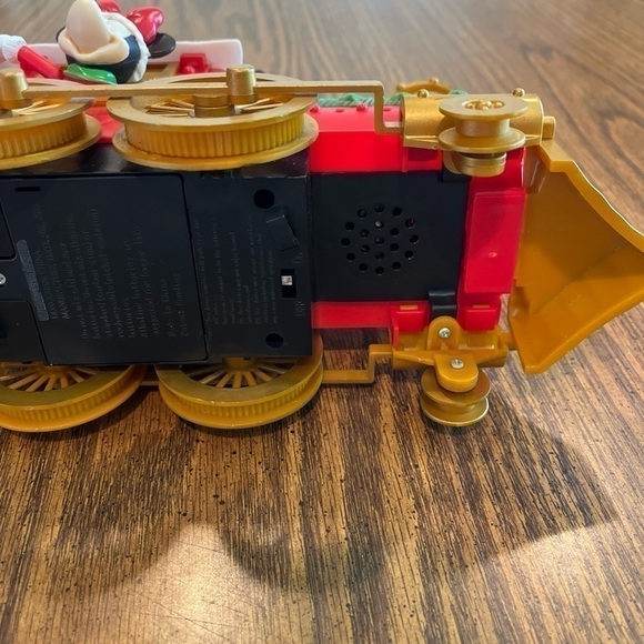 Disney’s Ruz Express Music Train Engine Christmas Goofy, Minnie, Mickey Mouse 🎄 - Picture 13 of 14